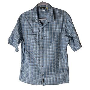 Cabela's Mens Short Sleeve Cool Max Shirt in Blue White Plaid Size Medium